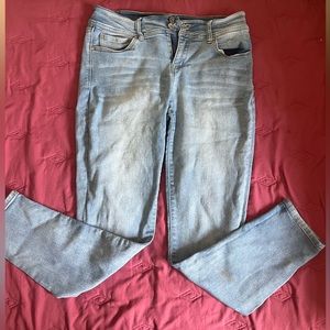 Wallflower jeans